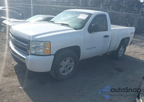 2010 Chevrolet Silverado 1500 Work Truck z USA, uszkodzony, nr VIN 1GCPKPEA6AZ225653